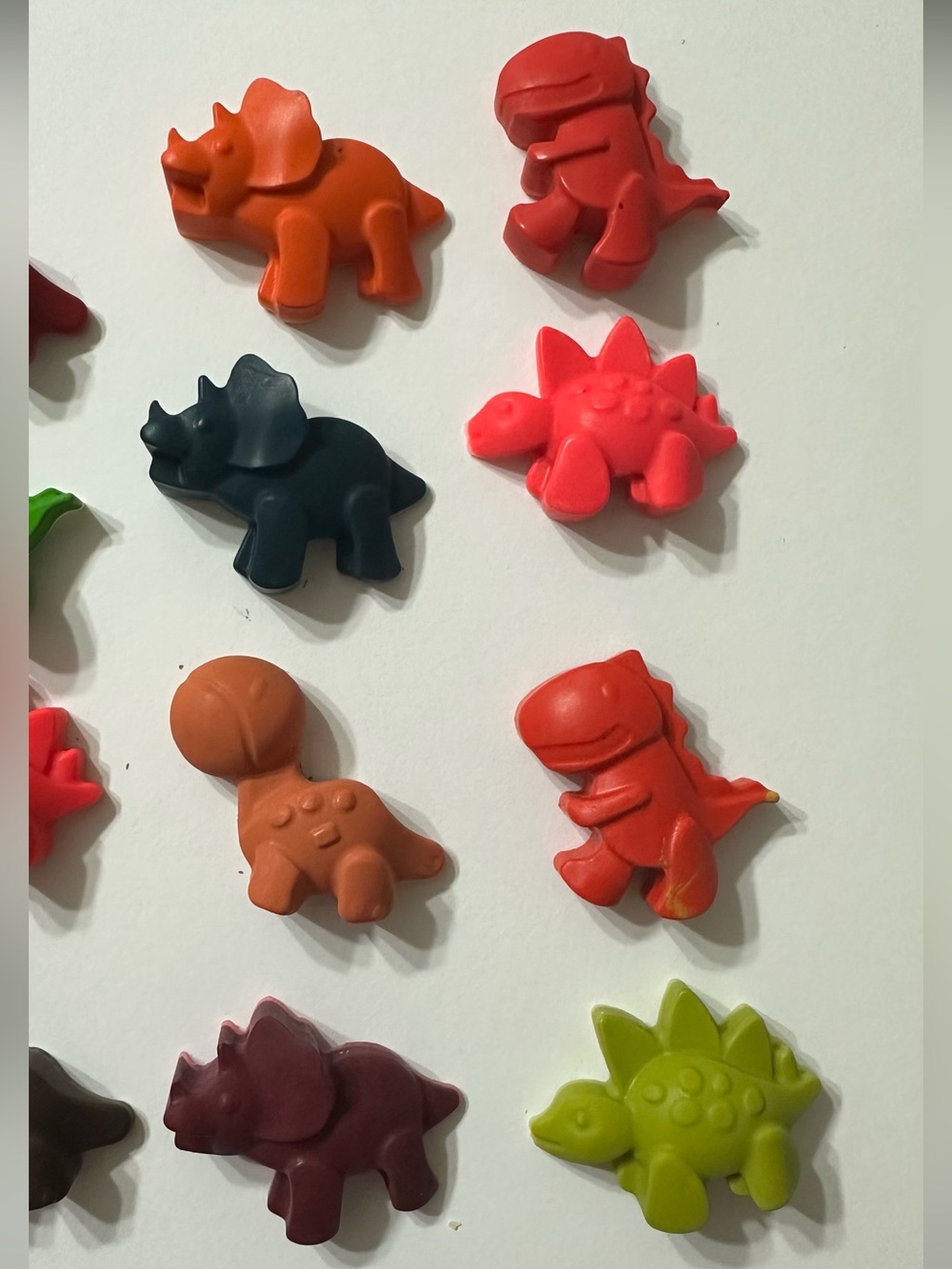 Handmade Dino Crayon Set Of 8-❄️ - Picture 3 of 9